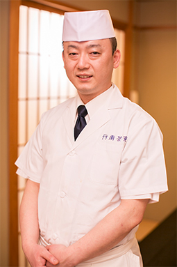 料理長　鷲尾浩司